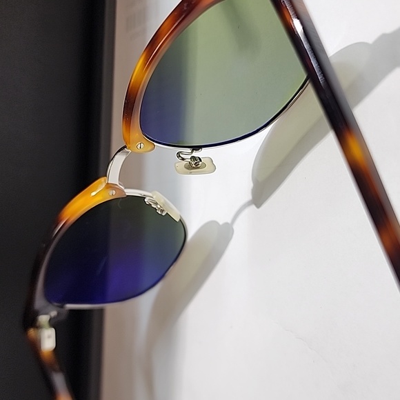 Saint laurent sunglasses - Picture 3 of 7